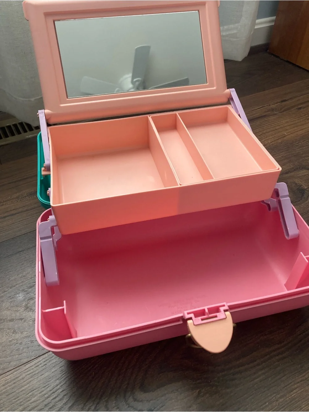 Vintage 80/early 90s caboodle in perfect condition